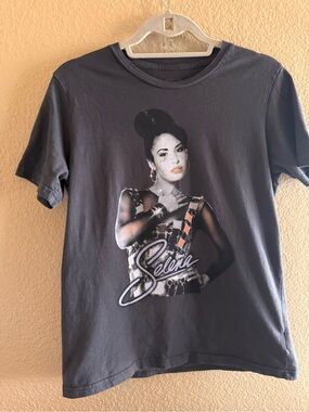 Graphic Selena Short Sleeve Tee - Charcoal